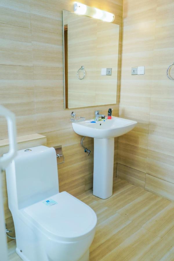 Blue Moon Residency Hotel Нувара Елия Екстериор снимка