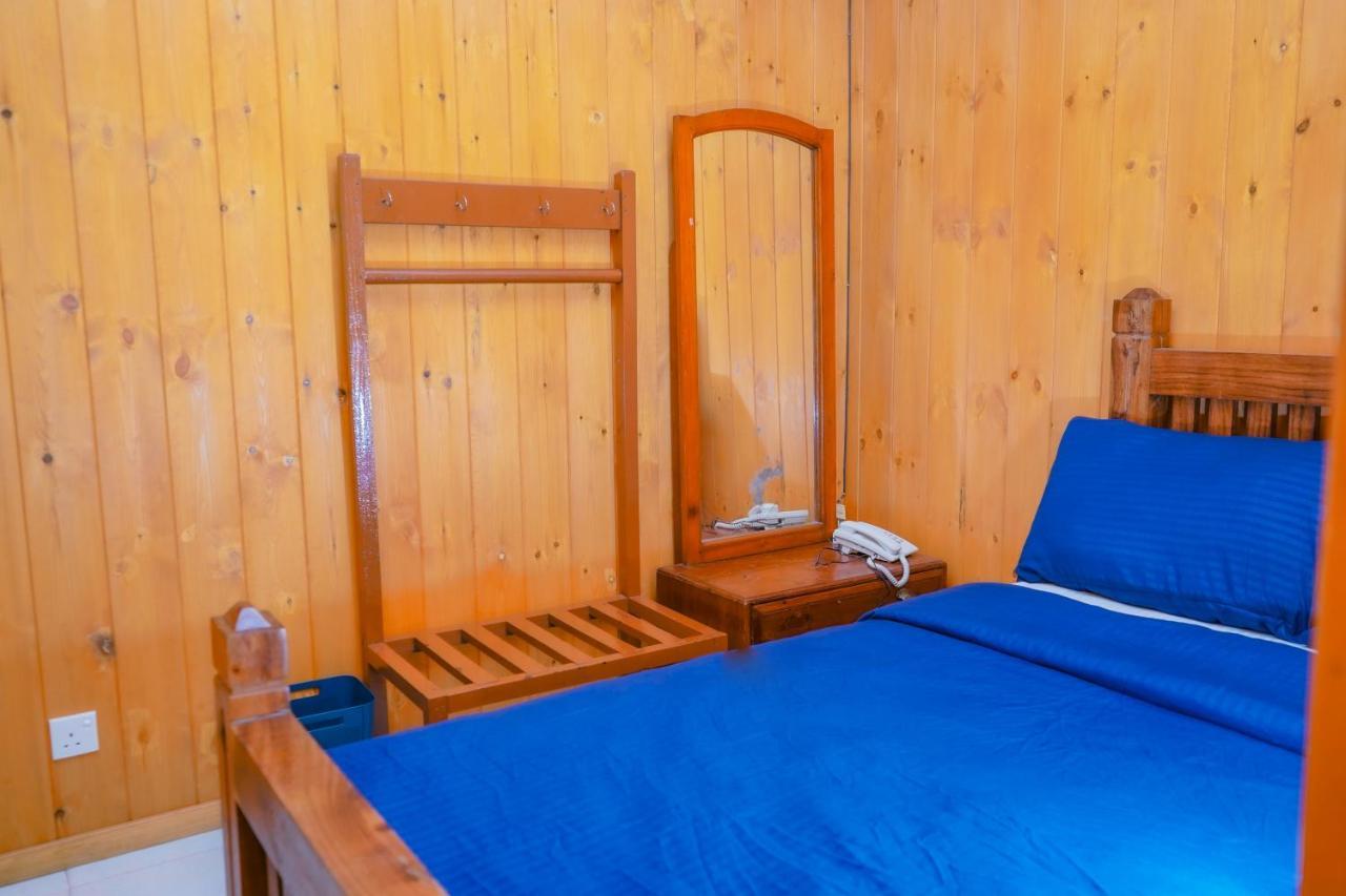 Blue Moon Residency Hotel Нувара Елия Екстериор снимка